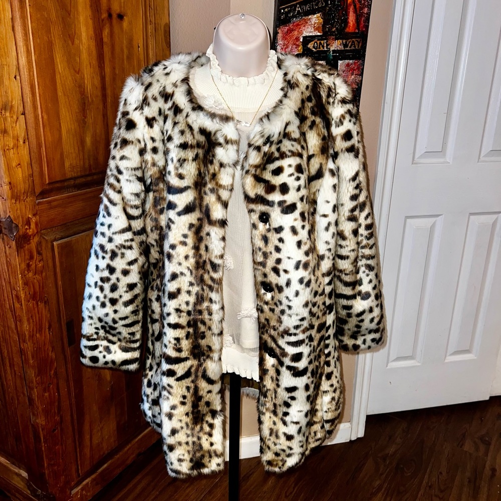 NWOT Southern fried chics animal print faux fur coat